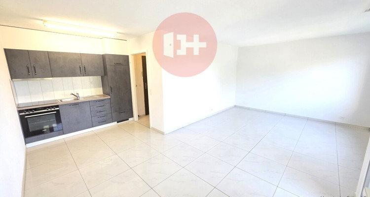 SONNIGE, RUHIGE 1.5 ZIMMER WOHNUNG MIT BALKON, ZU VERMIETEN! image 1