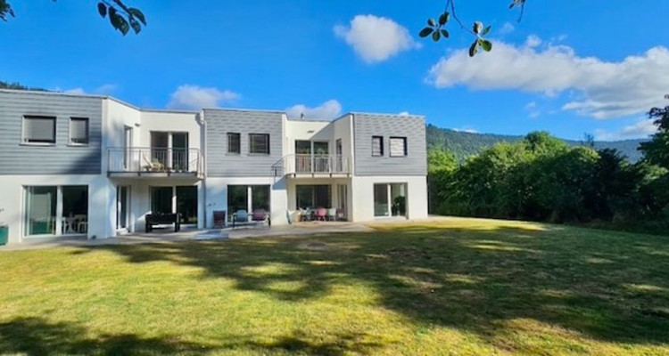 Villa mitoyenne située dans un agréable quartier prisé de Fleurier image 1