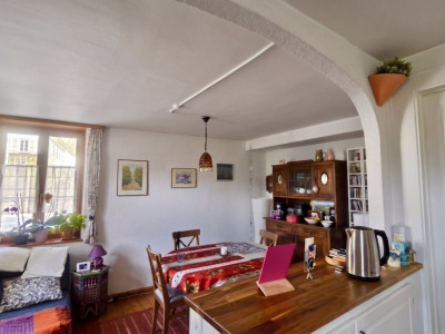 Charmante maison villageoise contiguë à Fleurier. image 3