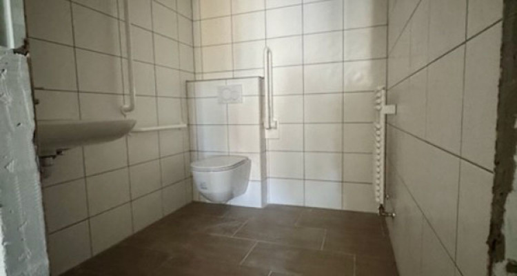 En exclusivité - Immeuble mixte au coeur des Ponts-de-Martel image 4
