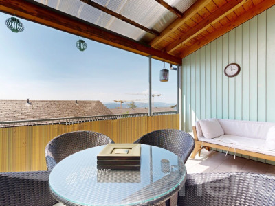 5.5-Zimmer Reihenhaus mit hervorragendem Wohn-Setup und Weitsicht image 1