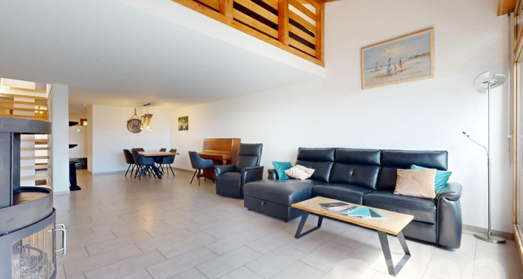 5.5-Zimmer Reihenhaus mit hervorragendem Wohn-Setup und Weitsicht image 3