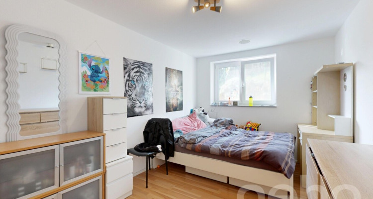 Maison passive avec studio, piscine et vue dégagée image 11