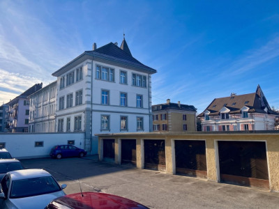   Faites une offre pour ce très bel Immeuble mixte, avec 14 garages et 18 places de parc image 3