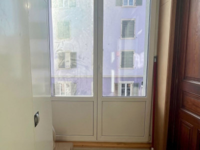   Faites une offre pour ce très bel Immeuble mixte, avec 14 garages et 18 places de parc image 10