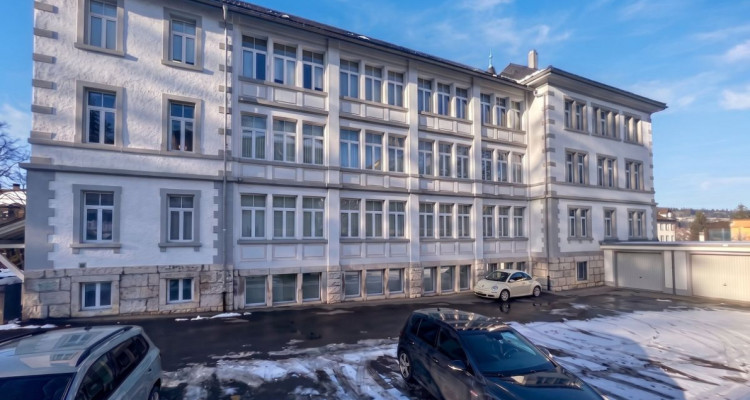   Faites une offre pour ce très bel Immeuble mixte, avec 14 garages et 18 places de parc image 11