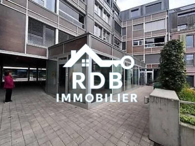 LOCAL COMMERCIAL TRÈS BIEN SITUÉ À  MORGES image 1