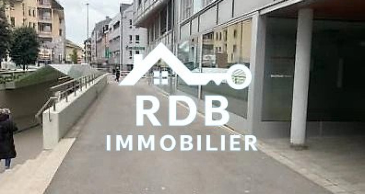LOCAL COMMERCIAL TRÈS BIEN SITUÉ À  MORGES image 2