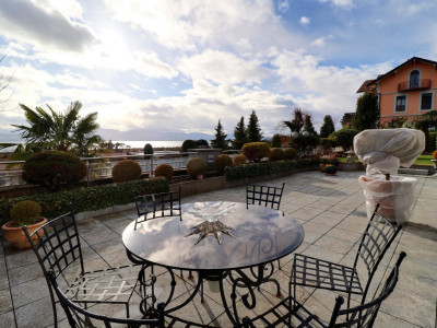 BIEN EXCEPTIONNEL!! Grand appartement en viager occupé sans rente. Vue Lac et Port privé. image 12