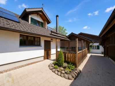Charmantes Landhaus mit Gästehaus und vielseitigem Nebenhaus image 3