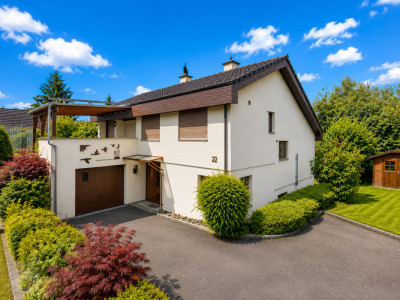 Traumhaus in Seenähe  Freistehendes Einfamilienhaus mit grossem Garte image 2