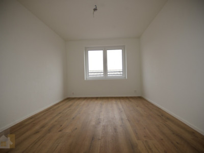 NEUE TOP MODERNE WOHNUNG AN ZENTRALER LAGE image 4