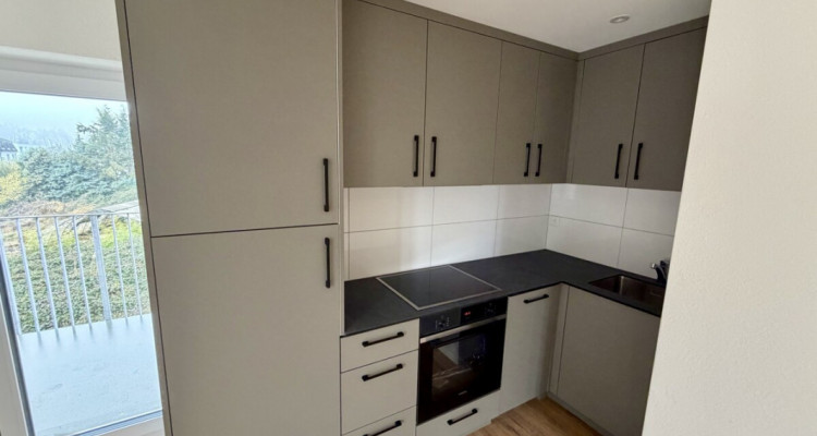 NEUE TOP MODERNE WOHNUNG AN ZENTRALER LAGE image 6