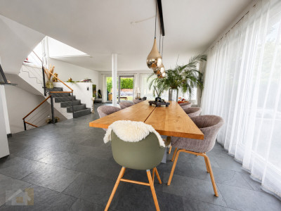 MODERN, FREISTEHEND MIT SEESICHT & BEHEIZBAREM POOL image 7