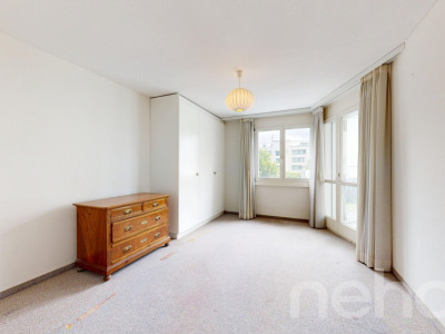 2.5-Zimmerwohnung mit Terrasse und viel Gestaltungspotenzial image 3