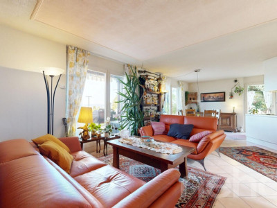 Charmante maison avec grand jardin arboré, et vue sur le Jura! image 2