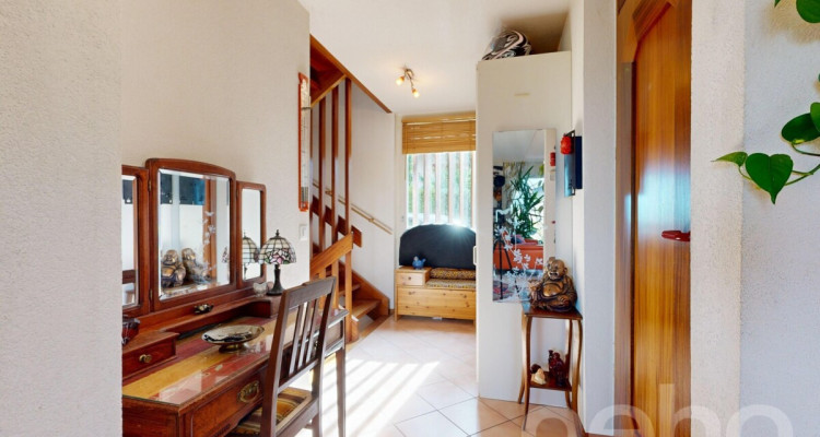 Charmante maison avec grand jardin arboré, et vue sur le Jura! image 3