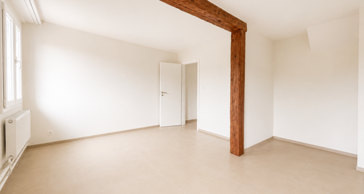 Magnifique 4,5 pièces entièrement rénové de 97 m² au coeur de Rossemaison image 3