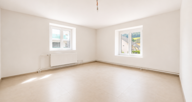 Magnifique 4,5 pièces entièrement rénové de 97 m² au coeur de Rossemaison image 4