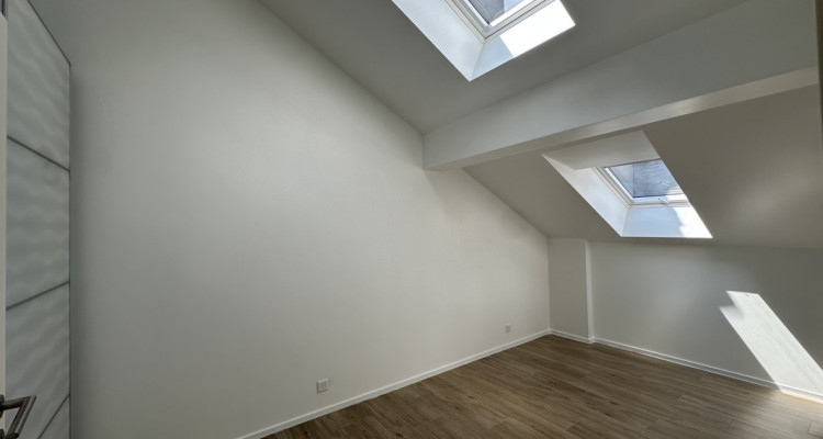 Appartement en triplex dans maison villageoise de caractère image 8