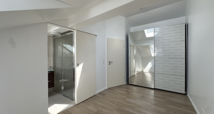 Appartement en triplex dans maison villageoise de caractère image 6