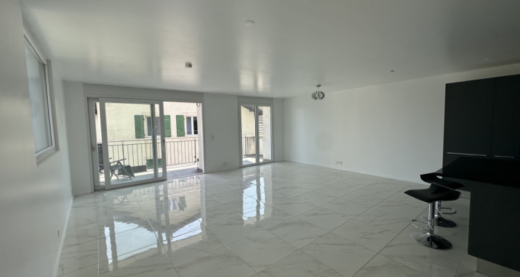 Appartement en triplex dans maison villageoise de caractère image 3