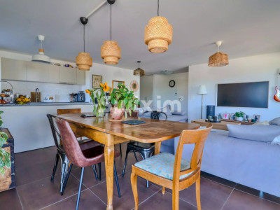 Exclusivité ! Vivez dans un village & confort : Appartement 5.5 pièces, moderne avec grande terrasse, moins de 7 minutes de la gare ! image 3