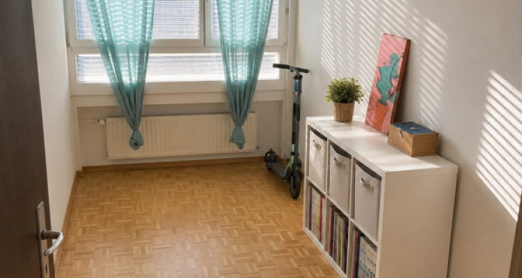 Superbe appartement traversant de 7 pièces avec vue sur le Jura image 5