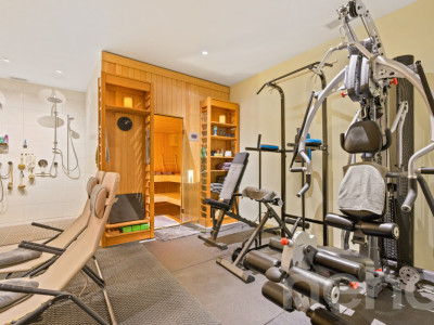 Luxus-Penthouse mit privatem Wellnessbereich image 10