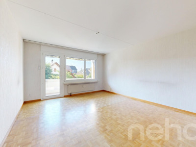 Praktische 4-Zimmerwohnung mit grossem Balkon im Längi-Quartier image 1