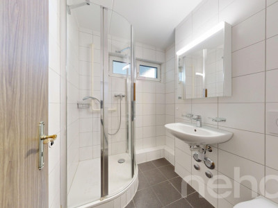 Praktische 4-Zimmerwohnung mit grossem Balkon im Längi-Quartier image 8