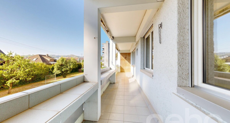 Praktische 4-Zimmerwohnung mit grossem Balkon im Längi-Quartier image 2