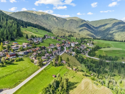 3?520 m² Entwicklungsgrundstück mit Projektstudie in Davos Wiesen image 1