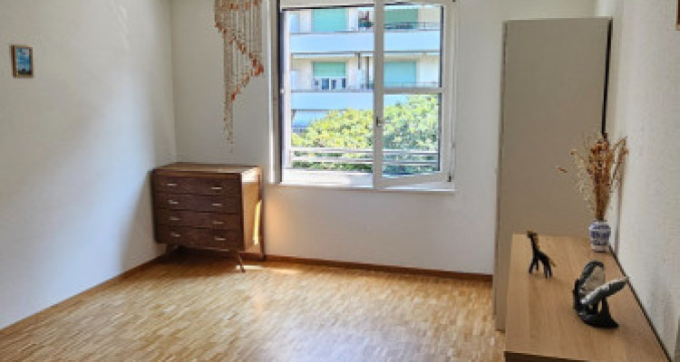 BEL APPARTEMENT DE 100 M² AUX EAUX-VIVES | GENÈVE image 9