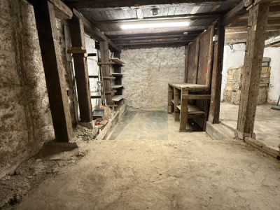 Local dépôt / atelier de 25 m² avec électricité image 5