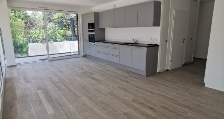 Magnifique et moderne 4 pièces à Chêne-Bougeries avec une très grande terrasse image 4