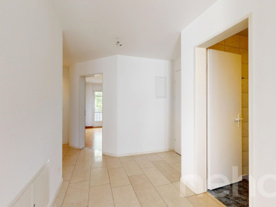 Helle 4.5-Zimmer-Wohnung mit Südbalkon in Volketswil image 5