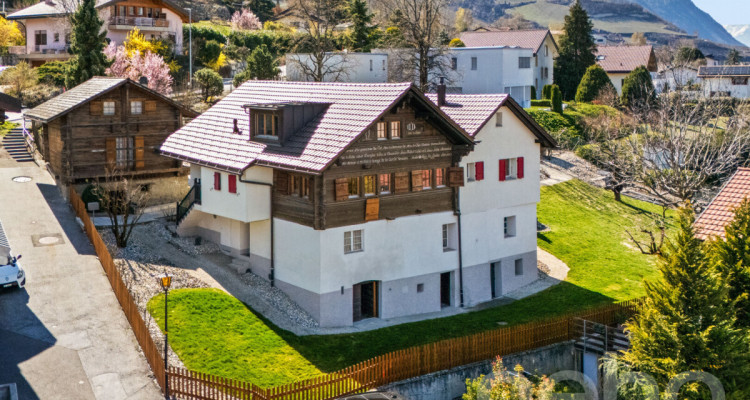 Ensemble immobilier d?exception Maison darchitecte + Raccard + locaux image 3