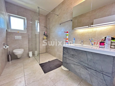 Location courte durée, Villa meublée 5.5 pièces  ! Coup de coeur assuré ! image 7