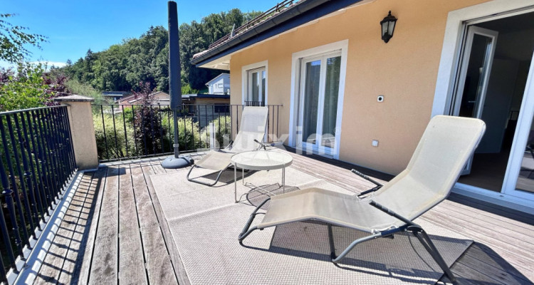 Location courte durée, Villa meublée 5.5 pièces  ! Coup de coeur assuré ! image 2