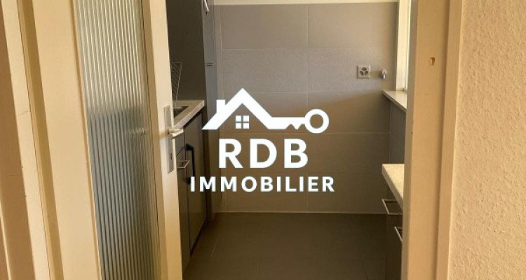 Appartement de 2,5 pièces au 4ème étage à Thônex 1226  image 3