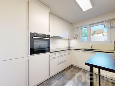 Renovierte 3.5-Zimmer-Wohnung mit Balkon und Garten in Oberwil image 9