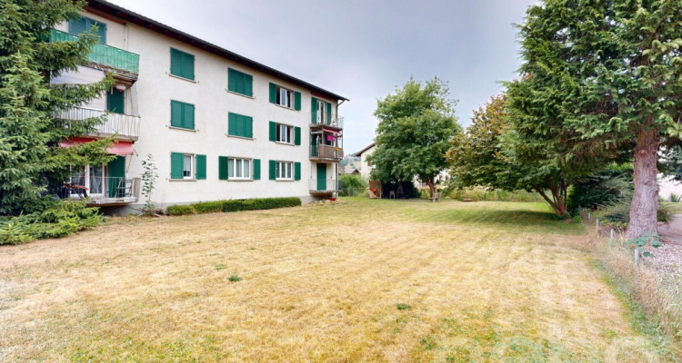 Vollvermietetes Mehrfamilienhaus mit attraktivem Entwicklungspotenzial image 1
