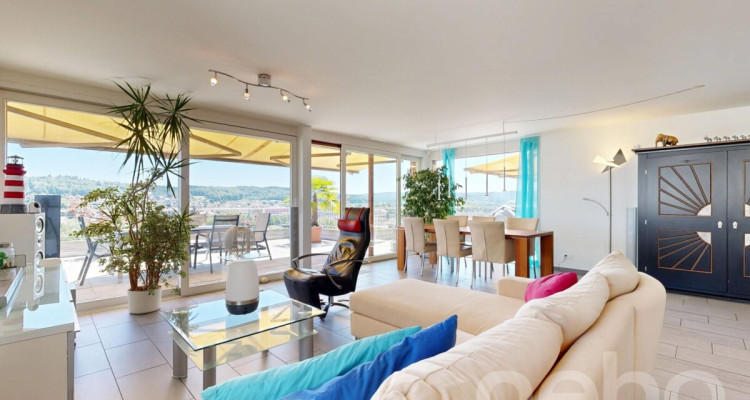 Terrassenwohnung mit Panorama und viel Wohnqualität image 3