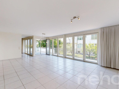 Grosszügige Eigentumswohnung mit 27 m² Balkon an ruhiger Wohnlage image 2