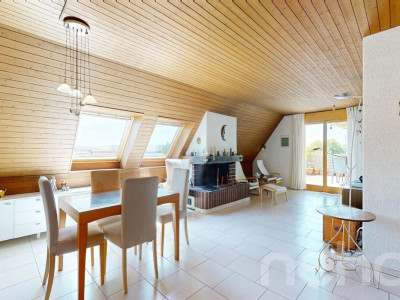 Grosszügige 4.5-Zimmer-Wohnung mit Cheminée, Balkon & Ausbaupotenzial image 2