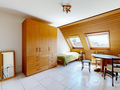 Grosszügige 4.5-Zimmer-Wohnung mit Cheminée, Balkon & Ausbaupotenzial image 8