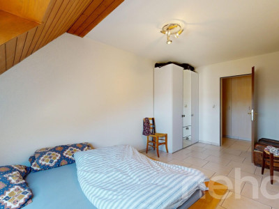 Grosszügige 4.5-Zimmer-Wohnung mit Cheminée, Balkon & Ausbaupotenzial image 9