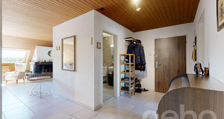 Grosszügige 4.5-Zimmer-Wohnung mit Cheminée, Balkon & Ausbaupotenzial image 5