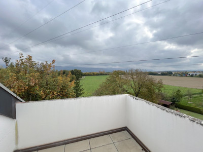 Attique de 3 pièces de 91m2 PPE au calme avec vue dégagée image 4